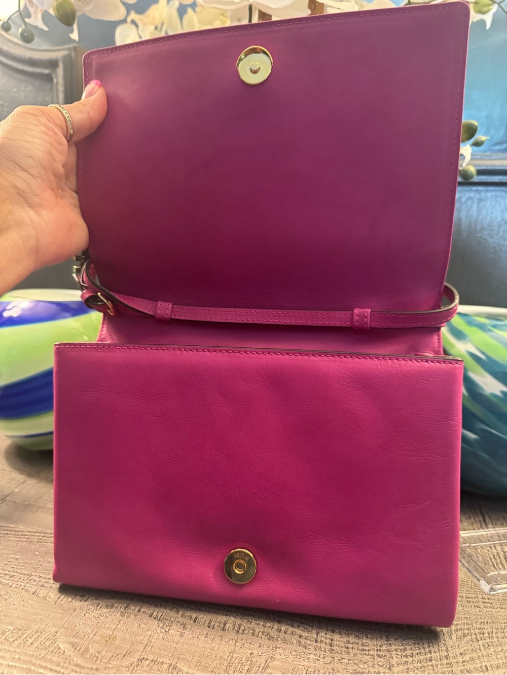 MCM Authentic Pink Leather Gold Tone Metal Accents Shoulder Strap & Crossbody - Picture 12 of 16